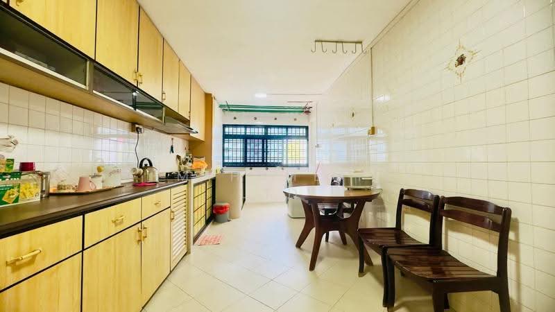 303 Jurong East Street 32, 303 Jurong East Street 32, Boon Lay / Jurong / Tuas, 2 Bedrooms, 882 sqft, HDB Flat For Sale, by TAN POH KHIT, BILLY SUPHAKHIT, 500283907 - Kitchen - PropertyGuru.com.sg