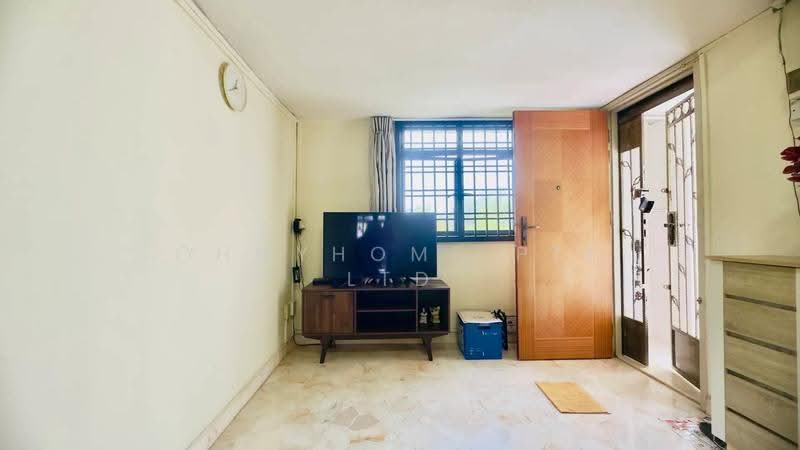 303 Jurong East Street 32, 303 Jurong East Street 32, Boon Lay / Jurong / Tuas, 2 Bedrooms, 882 sqft, HDB Flat For Sale, by TAN POH KHIT, BILLY SUPHAKHIT, 500283907 - Living Room - PropertyGuru.com.sg