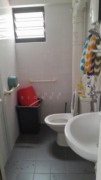312 Ubi Avenue 1, 312 Ubi Avenue 1, Eunos / Geylang / Paya Lebar, Room Rental, 100 sqft, HDB Flat For Rent, by Cher Siong(CS), 500283924 - Bathroom - PropertyGuru.com.sg