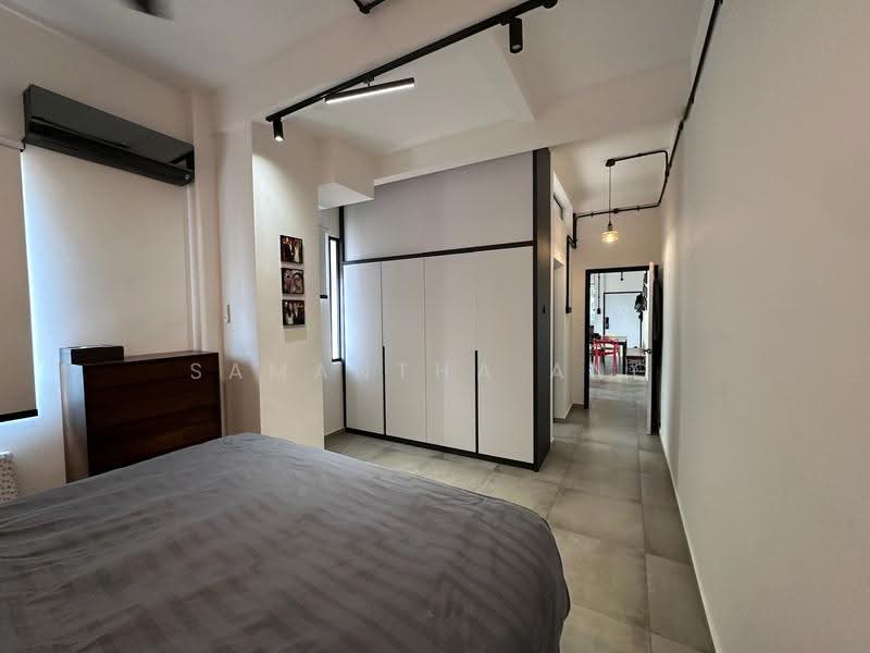 372 East Coast Road, East Coast / Marine Parade, 3 Bedrooms, 1,194 sqft, Walk-up Apartment For Rent, by Samantha Ang, 500283938 - Master Bedroom - PropertyGuru.com.sg
