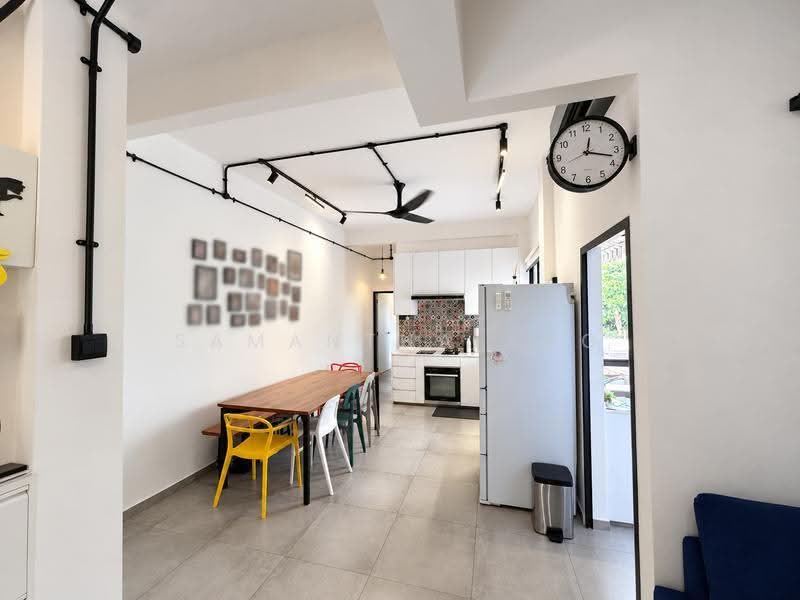 372 East Coast Road, East Coast / Marine Parade, 3 Bedrooms, 1,194 sqft, Walk-up Apartment For Rent, by Samantha Ang, 500283938 - Dining Room - PropertyGuru.com.sg