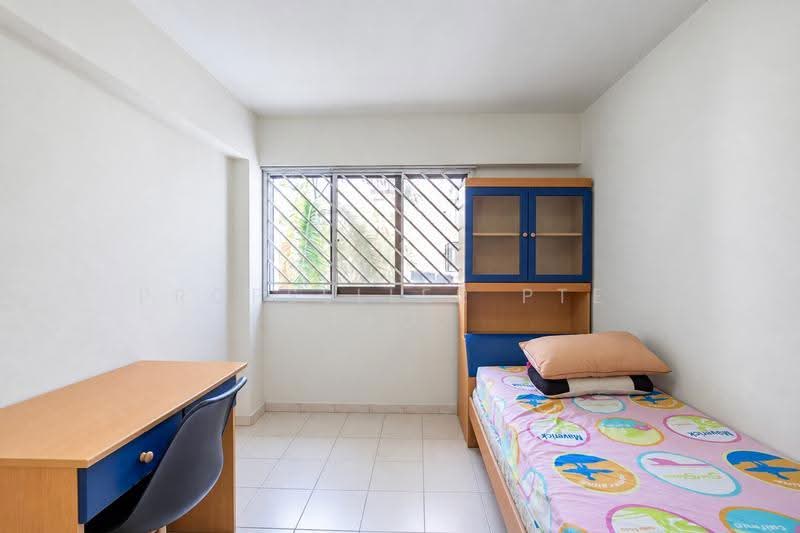171 Bedok South Road, 171 Bedok South Road, Bedok / Upper East Coast, 3 Bedrooms, 904 sqft, HDB Flat For Sale, by Reine Chan, 500283944 - Bedroom - PropertyGuru.com.sg