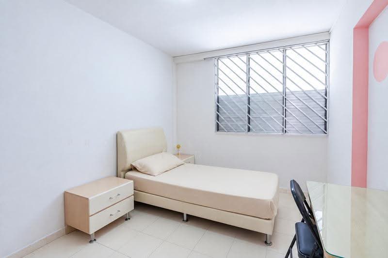 171 Bedok South Road, 171 Bedok South Road, Bedok / Upper East Coast, 3 Bedrooms, 904 sqft, HDB Flat For Sale, by Reine Chan, 500283944 - Bedroom - PropertyGuru.com.sg