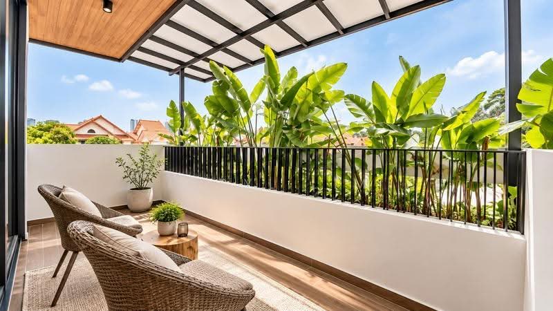 **LANDED7772@** Siglap Vicinity Designer Home With Lift & Pool, East Coast / Marine Parade, 7 Bedrooms, 7,545 sqft, Semi-Detached House For Sale, by Geryl Lim, 500283948 - Balcony - PropertyGuru.com.sg