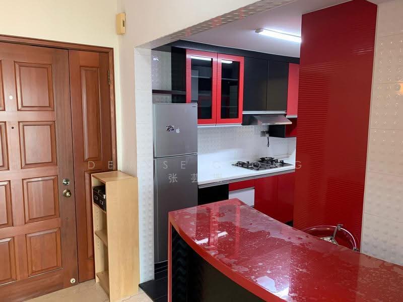 Simsville, 10 Geylang East Avenue 2, Eunos / Geylang / Paya Lebar, 2 Bedrooms, 969 sqft, Condominium For Sale, by Denyse Chong 张芸珊, 500283949 - Kitchen - PropertyGuru.com.sg