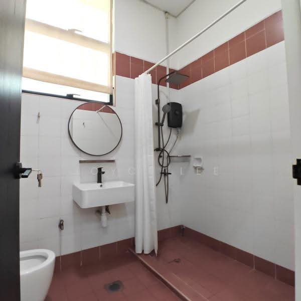 Midview Building, 50 Bukit Batok Street 23, Dairy Farm / Bukit Panjang / Choa Chu Kang, 1,755 sqft, Light Industrial (B1) For Rent, by Joyce Lee, 500283962 - Bathroom - CommercialGuru.com.sg