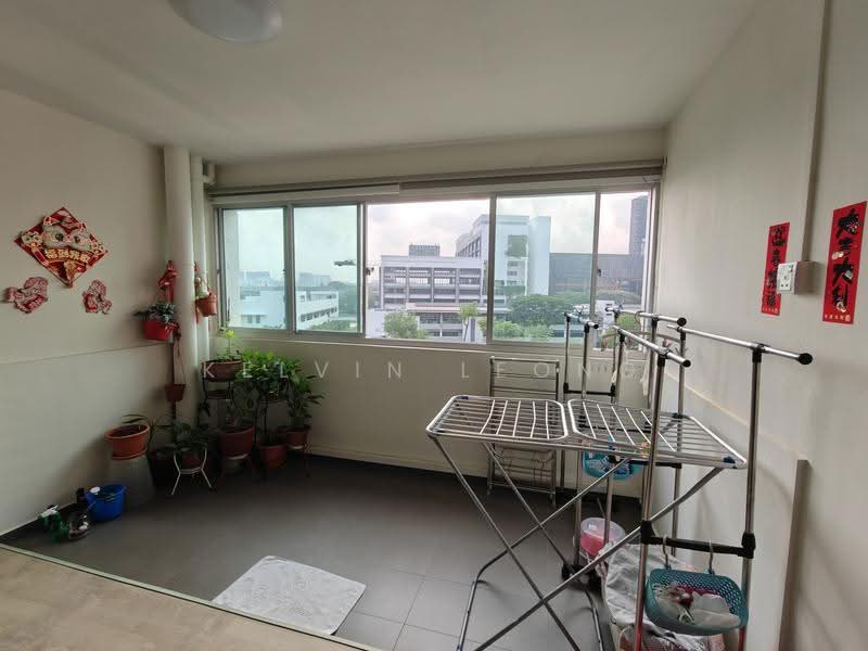 157 Bishan Street 13, 157 Bishan Street 13, Ang Mo Kio / Bishan / Thomson, Room Rental, 100 sqft, HDB Flat For Rent, by Kelvin Leong, 500283965 - Balcony - PropertyGuru.com.sg