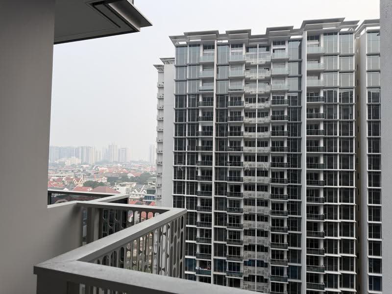 Grand Dunman, 8 Dunman Road, East Coast / Marine Parade, Studio, 200 sqft, Condominium For Rent, by Claire Tan, 500283966 - Balcony - PropertyGuru.com.sg