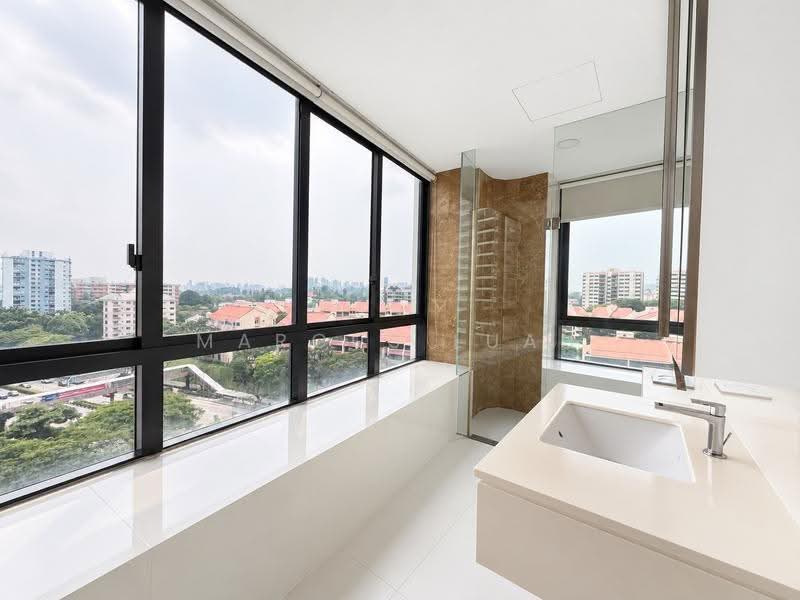 d'Leedon (Former Farrer Court), 13 Leedon Heights, Tanglin / Holland / Bukit Timah, 3 Bedrooms, 1,345 sqft, Condominium For Rent, by Marcus Luah, 500283968 - Master Bathroom - PropertyGuru.com.sg