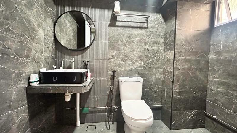 258A Compassvale Road, 258A Compassvale Road, Hougang / Punggol / Sengkang, 3 Bedrooms, 1,184 sqft, HDB Flat For Sale, by Dijah Othman, 500283969 - Common Bathroom - PropertyGuru.com.sg