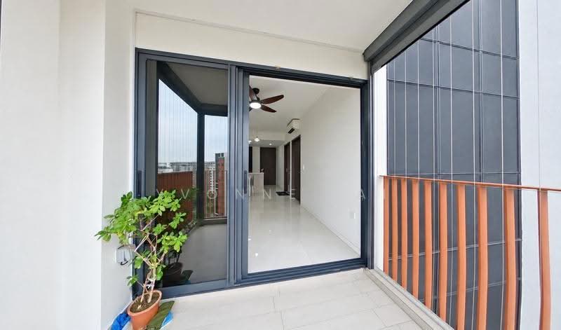 Riverfront Residences, 53 Hougang Avenue 7, Hougang / Punggol / Sengkang, 2 Bedrooms, 614 sqft, Condominium For Sale, by Yvonne Lai, 500283970 - Balcony - PropertyGuru.com.sg