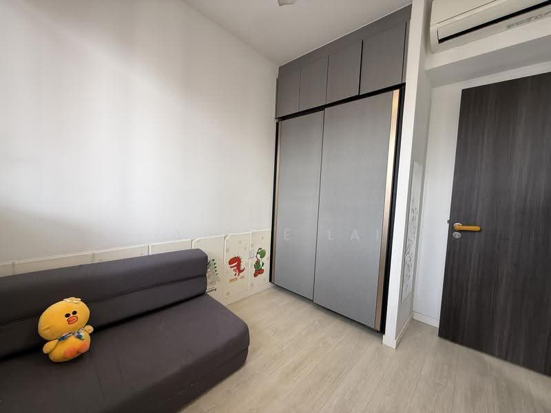 Riverfront Residences, 53 Hougang Avenue 7, Hougang / Punggol / Sengkang, 2 Bedrooms, 614 sqft, Condominium For Sale, by Yvonne Lai, 500283970 - Living Room - PropertyGuru.com.sg