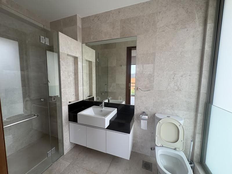 Jalan Ampang, Jalan Ampang, coronation road west, Holland, Bukit Timah, Astrid Hill, Namely Drive, Namely Avenue, Duchess Avenue, Jalan Haji Alias, Tanglin / Holland / Bukit Timah, 5 Bedrooms, 5,500 sqft, Semi-Detached House For Sale, by Desmond Liew, 500283976 - Bathroom - PropertyGuru.com.sg