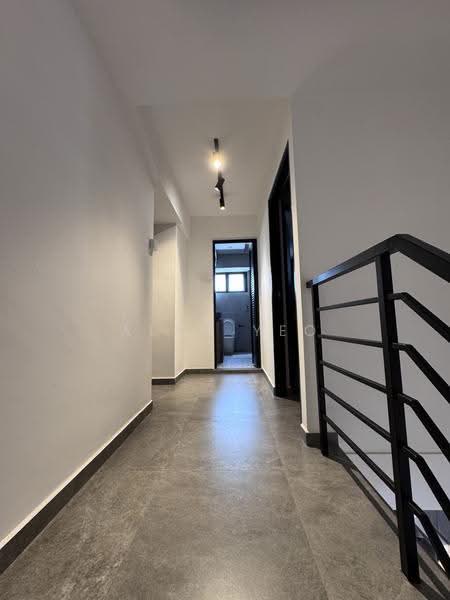 455 Hougang Avenue 10, 455 Hougang Avenue 10, Hougang / Punggol / Sengkang, 4 Bedrooms, 1,572 sqft, HDB Flat For Sale, by Alan Yeo, 500283985 - Corridor - PropertyGuru.com.sg
