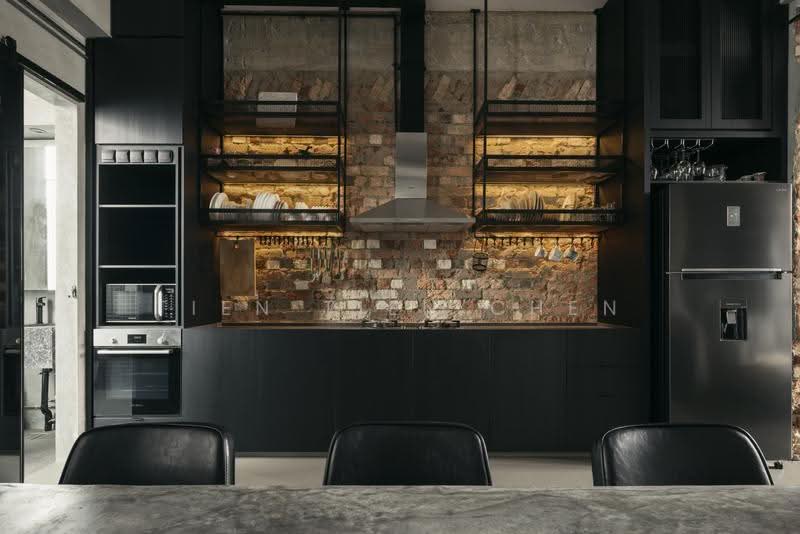 Stangee Place, A little brick, a little light, a lot of character. Stangee Place Level 2 walk up, East Coast / Marine Parade, 2 Bedrooms, 1,076 sqft, Walk-up Apartment For Sale, by Tien Tien Chen, 500284009 - Kitchen - PropertyGuru.com.sg