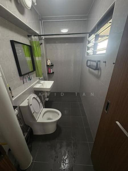 706 Woodlands Drive 40, 706 Woodlands Drive 40, Admiralty / Woodlands, Room Rental, 120 sqft, HDB Flat For Rent, by David Tan, 500284010 - Bathroom - PropertyGuru.com.sg