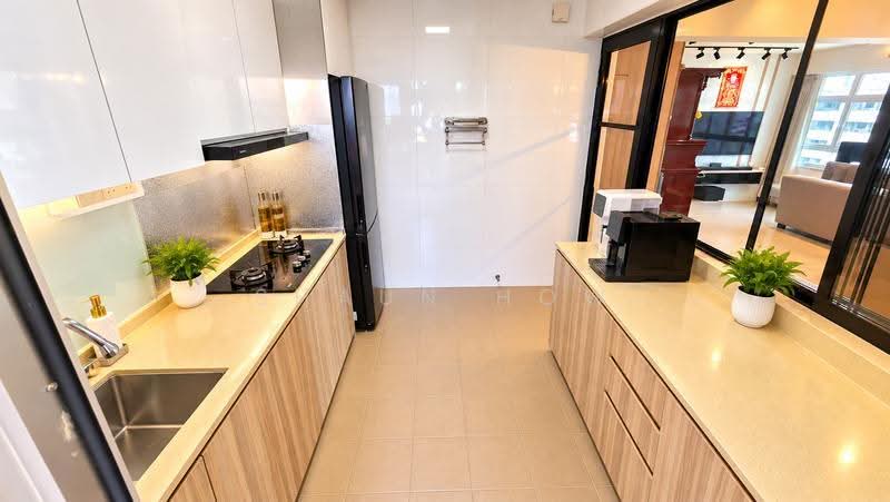 70C Telok Blangah Heights, 70C Telok Blangah Heights, Harbourfront / Telok Blangah, 3 Bedrooms, 1,001 sqft, HDB Flat For Sale, by Shaun How, 500284012 - Kitchen - PropertyGuru.com.sg