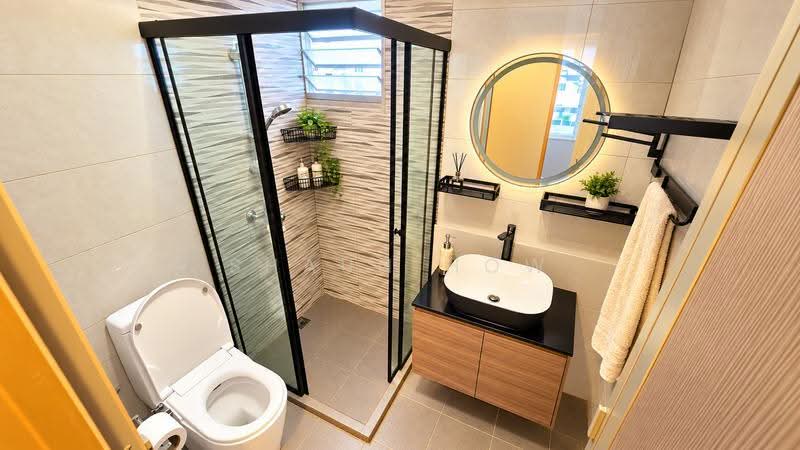 70C Telok Blangah Heights, 70C Telok Blangah Heights, Harbourfront / Telok Blangah, 3 Bedrooms, 1,001 sqft, HDB Flat For Sale, by Shaun How, 500284012 - Bathroom - PropertyGuru.com.sg