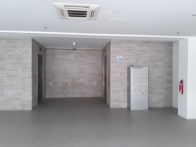 Fully fitted Woodlands unit with aircon rooms carpeted, Admiralty / Woodlands, 2,750 sqft, Factory / Workshop (B2) For Rent, by Lynette See, 500284014 - passenger lift lobby - CommercialGuru.com.sg