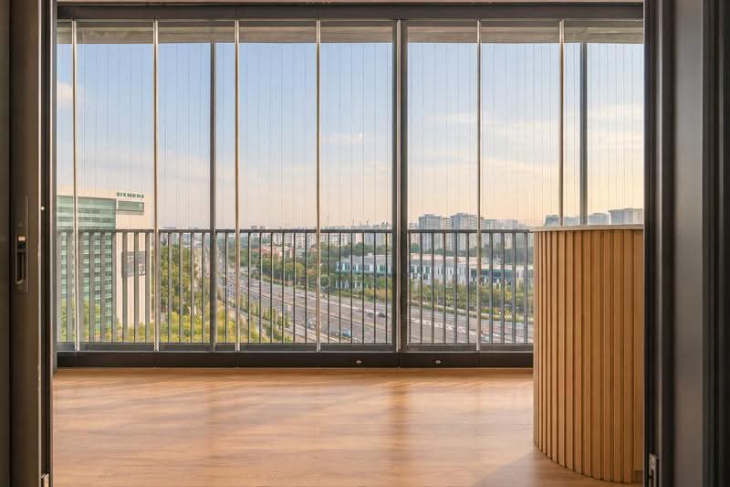 The Venue Residences and Shoppes, 14 Tai Thong Crescent, Macpherson / Potong Pasir, 3 Bedrooms, 1,130 sqft, Apartment For Sale, by Chloe Teo, 500284047 - Balcony - PropertyGuru.com.sg