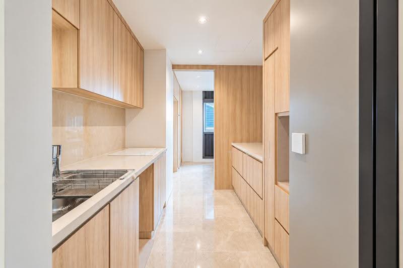 The Venue Residences and Shoppes, 14 Tai Thong Crescent, Macpherson / Potong Pasir, 3 Bedrooms, 1,130 sqft, Apartment For Sale, by Chloe Teo, 500284047 - Kitchen - PropertyGuru.com.sg