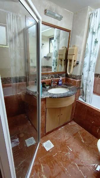 Westcove Condo, 10 West Coast Crescent, Buona Vista / West Coast / Clementi New Town, Room Rental, 100 sqft, Condominium For Rent, by Jaylyn Tan, 500284062 - Bathroom - PropertyGuru.com.sg