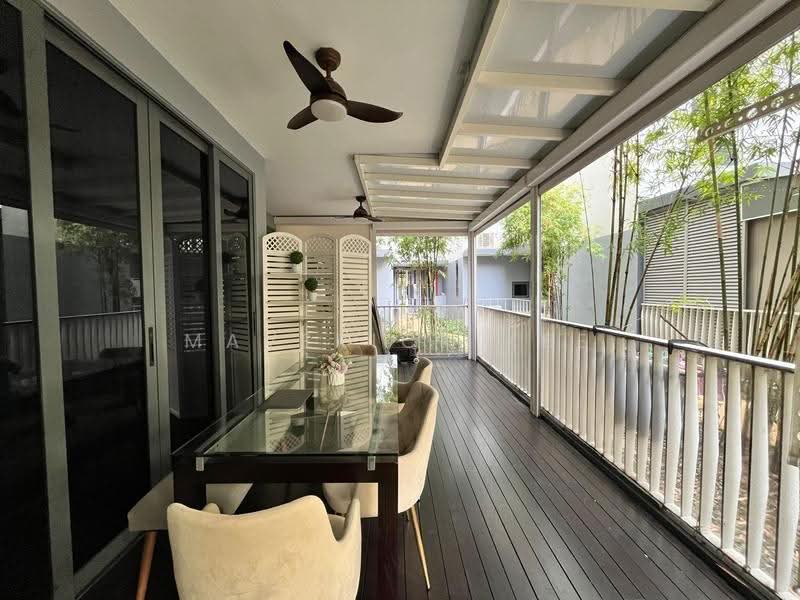 Parc Centros, 94 Punggol Central, Hougang / Punggol / Sengkang, 2 Bedrooms, 1,033 sqft, Condominium For Sale, by Maverick Kee, 500284063 - Balcony - PropertyGuru.com.sg