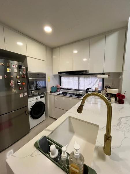 Parc Centros, 94 Punggol Central, Hougang / Punggol / Sengkang, 2 Bedrooms, 1,033 sqft, Condominium For Sale, by Maverick Kee, 500284063 - Kitchen - PropertyGuru.com.sg