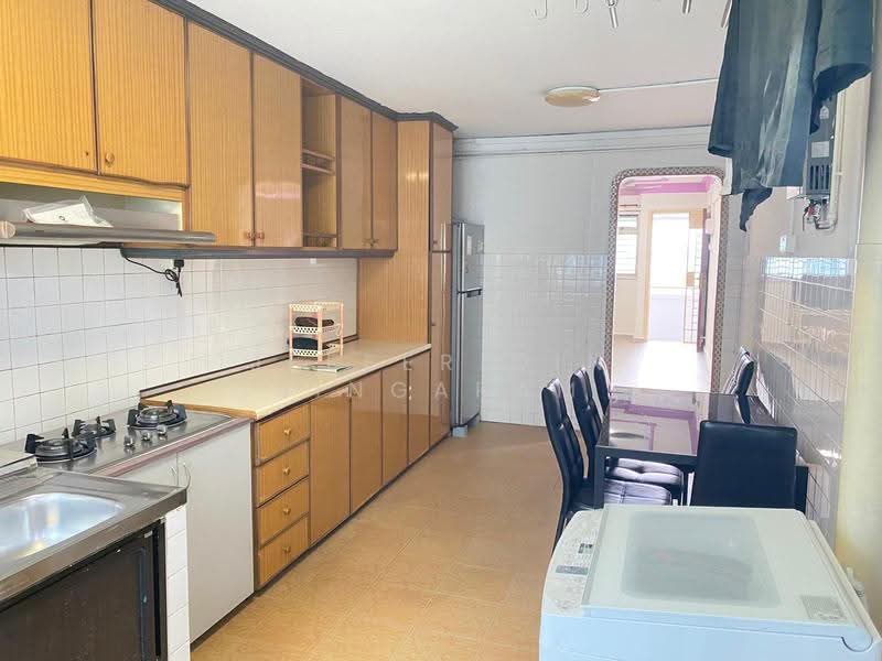 416 Ang Mo Kio Avenue 10, 416 Ang Mo Kio Avenue 10, Ang Mo Kio / Bishan / Thomson, 3 Bedrooms, 753 sqft, HDB Flat For Rent, by Jefferidin Singaram, 500284066 - Kitchen - PropertyGuru.com.sg