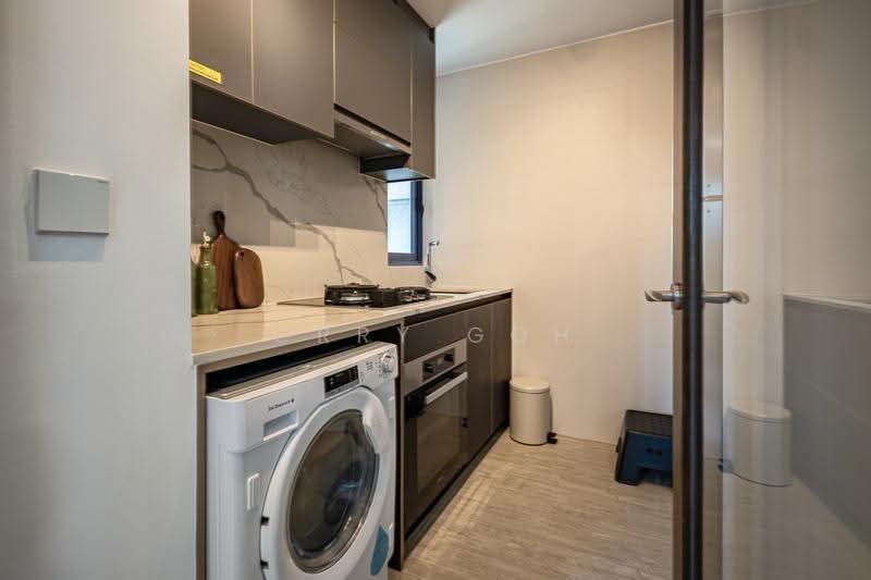 Wilshire Residences, 30 Farrer Road, Tanglin / Holland / Bukit Timah, 2 Bedrooms, 732 sqft, Condominium For Sale, by Orry Goh, 500284067 - Kitchen - PropertyGuru.com.sg