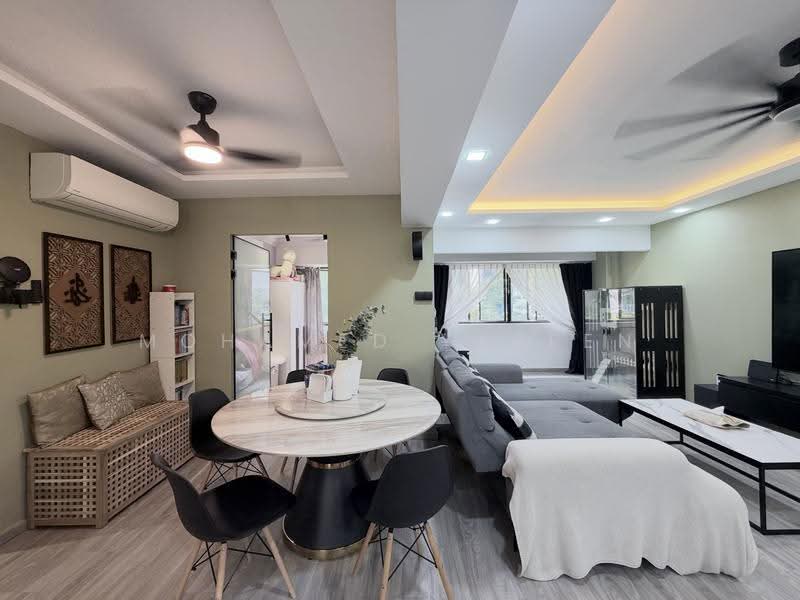 322 Sembawang Close, 322 Sembawang Close, Sembawang / Yishun, 4 Bedrooms, 1,324 sqft, HDB Flat For Sale, by Mohamed Yaseen, 500284070 - Living Room - PropertyGuru.com.sg