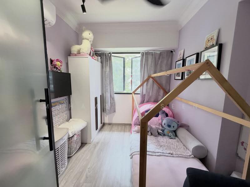322 Sembawang Close, 322 Sembawang Close, Sembawang / Yishun, 4 Bedrooms, 1,324 sqft, HDB Flat For Sale, by Mohamed Yaseen, 500284070 - Bedroom - PropertyGuru.com.sg