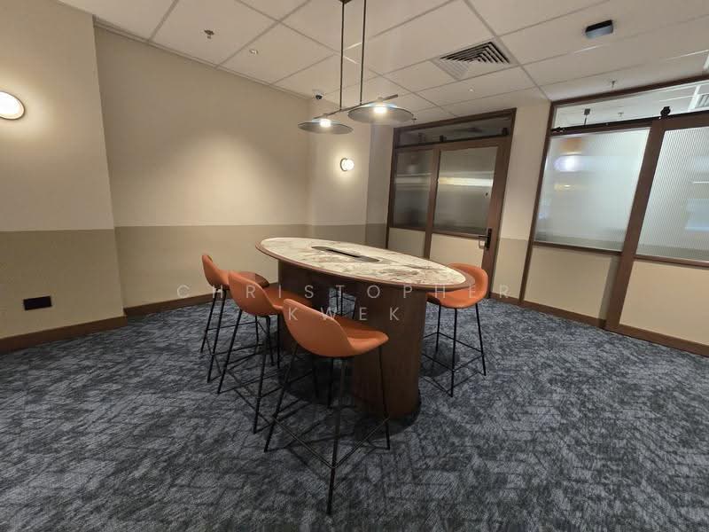 Stamford Place, City Hall / Clarke Quay, 1,000 sqft, Office For Rent, by Christopher Kwek, 500284077 - Interior - CommercialGuru.com.sg