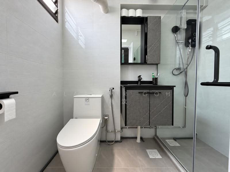 332 Yishun Ring Road, 332 Yishun Ring Road, Sembawang / Yishun, 3 Bedrooms, 1,163 sqft, HDB Flat For Sale, by Alastair Goh 吴利汶, 500284085 - Bathroom - PropertyGuru.com.sg