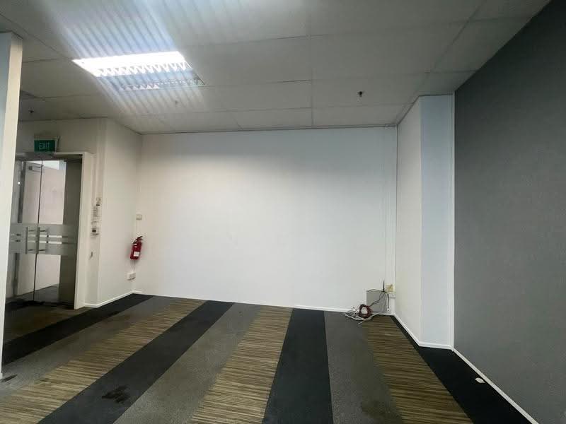 Tradehub 21, 18 Boon Lay Way, Boon Lay / Jurong / Tuas, 1,518 sqft, Light Industrial (B1) For Sale, by Ben Chew, 500284087 - Interior - CommercialGuru.com.sg