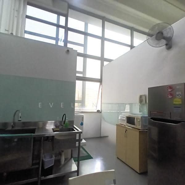 Mega@Woodlands, 39 Woodlands Close, Admiralty / Woodlands, 1,711 sqft, Light Industrial (B1) For Sale, by Evelyn Foo, 500284095 - Kitchen - CommercialGuru.com.sg