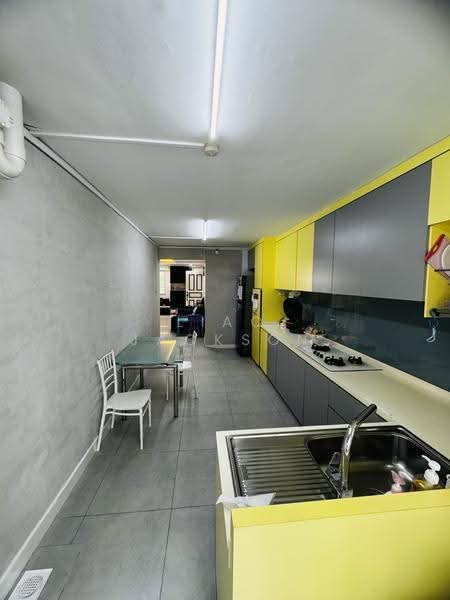 332 Clementi Avenue 2, 332 Clementi Avenue 2, Buona Vista / West Coast / Clementi New Town, 3 Bedrooms, 990 sqft, HDB Flat For Sale, by Liao Jackson, 500284099 - Kitchen - PropertyGuru.com.sg