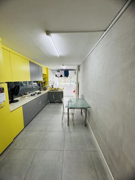 332 Clementi Avenue 2, 332 Clementi Avenue 2, Buona Vista / West Coast / Clementi New Town, 3 Bedrooms, 990 sqft, HDB Flat For Sale, by Liao Jackson, 500284099 - Kitchen - PropertyGuru.com.sg