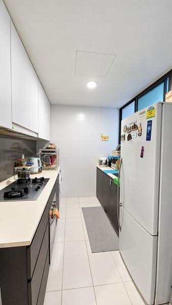 Esparina Residences, 111 Compassvale Bow, Hougang / Punggol / Sengkang, 2 Bedrooms, 829 sqft, Condominium For Sale, by Liew Wenzheng, 500284113 - PropertyGuru.com.sg