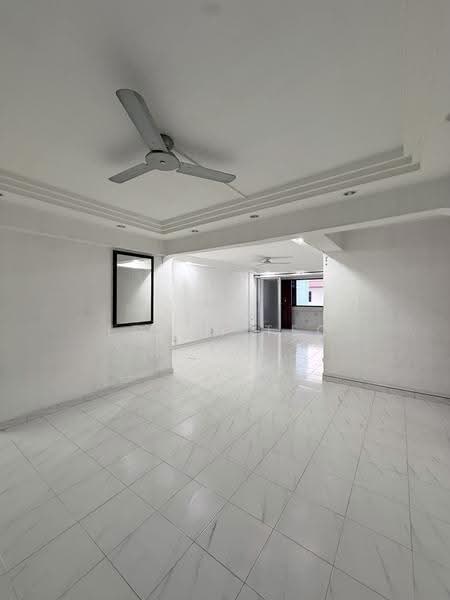 161 Yishun Street 11, 161 Yishun Street 11, Sembawang / Yishun, 3 Bedrooms, 1,302 sqft, HDB Flat For Sale, by Edwin Teo, 500284128 - PropertyGuru.com.sg