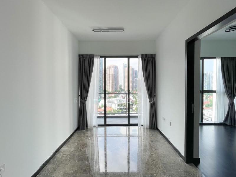 120 Grange, 120 Grange Road, Tanglin / Holland / Bukit Timah, 2 Bedrooms, 678 sqft, Condominium For Sale, by Bryan Chua, 500284156 - Living Room - PropertyGuru.com.sg