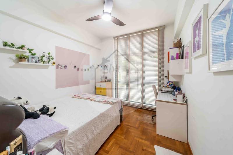 East Meadows, 32 Tanah Merah Kechil Road, Bedok / Upper East Coast, 3 Bedrooms, 1,281 sqft, Condominium For Sale, by Timothy Tan, 500284161 - Bedroom - PropertyGuru.com.sg