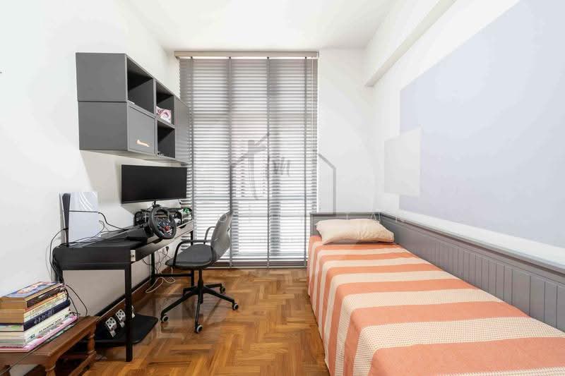 East Meadows, 32 Tanah Merah Kechil Road, Bedok / Upper East Coast, 3 Bedrooms, 1,281 sqft, Condominium For Sale, by Timothy Tan, 500284161 - Bedroom - PropertyGuru.com.sg