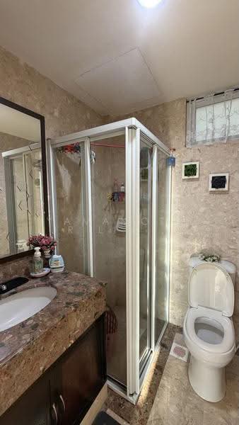 Sunrise Gardens, 51 Sunrise Gardens, Seletar / Yio Chu Kang, 1 Bedroom, 829 sqft, Condominium For Sale, by YAMAMOTO Jr LIM 林景漍, 500284163 - Bathroom - PropertyGuru.com.sg