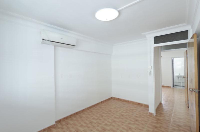 677 Hougang Avenue 8, 677 Hougang Avenue 8, Hougang / Punggol / Sengkang, 2 Bedrooms, 688 sqft, HDB Flat For Sale, by Jessica Lim, 500284175 - Common room - PropertyGuru.com.sg