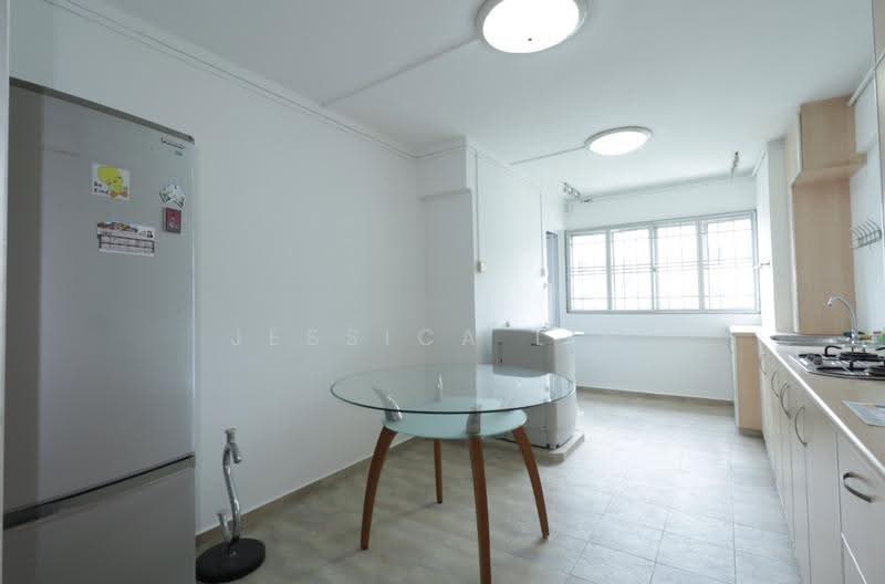 677 Hougang Avenue 8, 677 Hougang Avenue 8, Hougang / Punggol / Sengkang, 2 Bedrooms, 688 sqft, HDB Flat For Sale, by Jessica Lim, 500284175 - Kitchen - PropertyGuru.com.sg