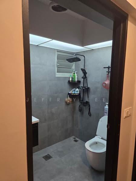 469B Meadow Spring @ Yishun, 469B Yishun Street 43, Sembawang / Yishun, Room Rental, 150 sqft, HDB Flat For Rent, by Jeffrey Lee, 500284193 - Bathroom - PropertyGuru.com.sg