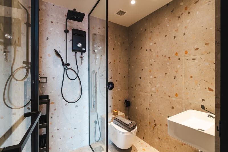 465 Geylang Road, Eunos / Geylang / Paya Lebar, Room Rental, 243 sqft, Shophouse For Rent, by Cove, 500284203 - Room 305 - PropertyGuru.com.sg