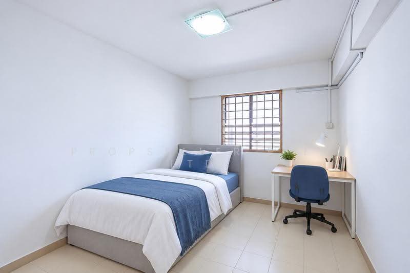 233 Bukit Batok East Avenue 5, 233 Bukit Batok East Avenue 5, Dairy Farm / Bukit Panjang / Choa Chu Kang, 2 Bedrooms, 721 sqft, HDB Flat For Sale, by KOH YONG JIAN, 500284204 - Bedroom - PropertyGuru.com.sg
