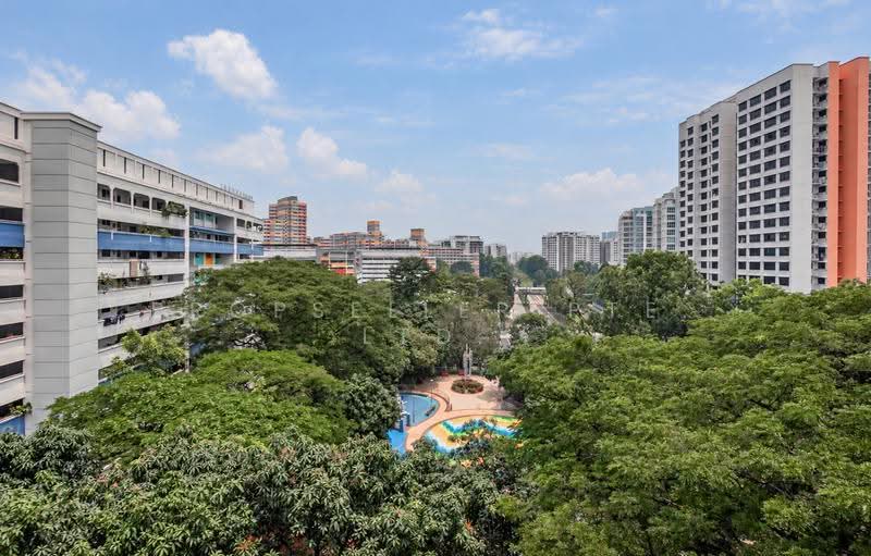 233 Bukit Batok East Avenue 5, 233 Bukit Batok East Avenue 5, Dairy Farm / Bukit Panjang / Choa Chu Kang, 2 Bedrooms, 721 sqft, HDB Flat For Sale, by KOH YONG JIAN, 500284204 - Exterior - PropertyGuru.com.sg
